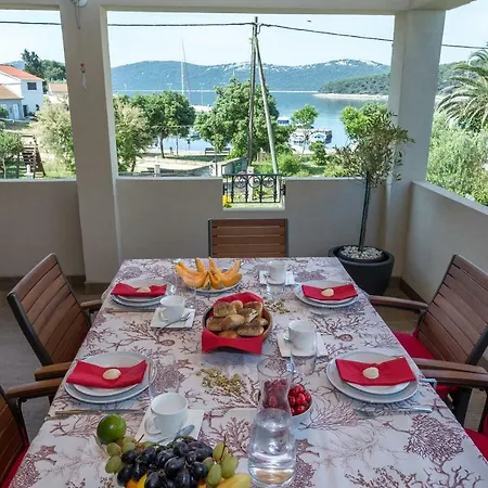 וילה Kaliope Brgulje